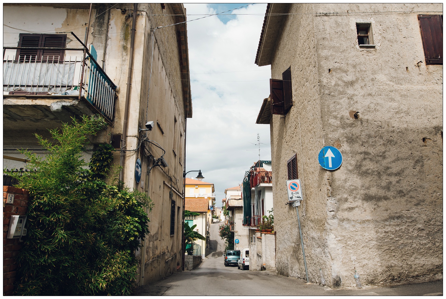 homes along the streets of Santa Maria di Castellabate