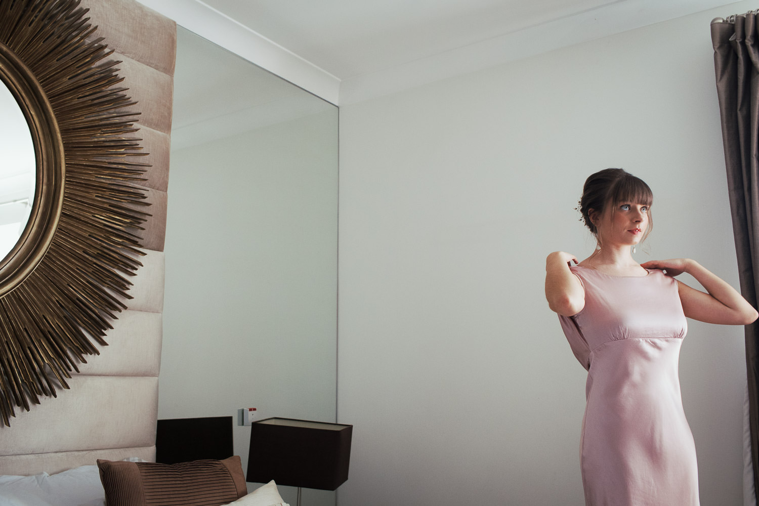 Bridesmaid in Maids to Measure Rose coloured dress.